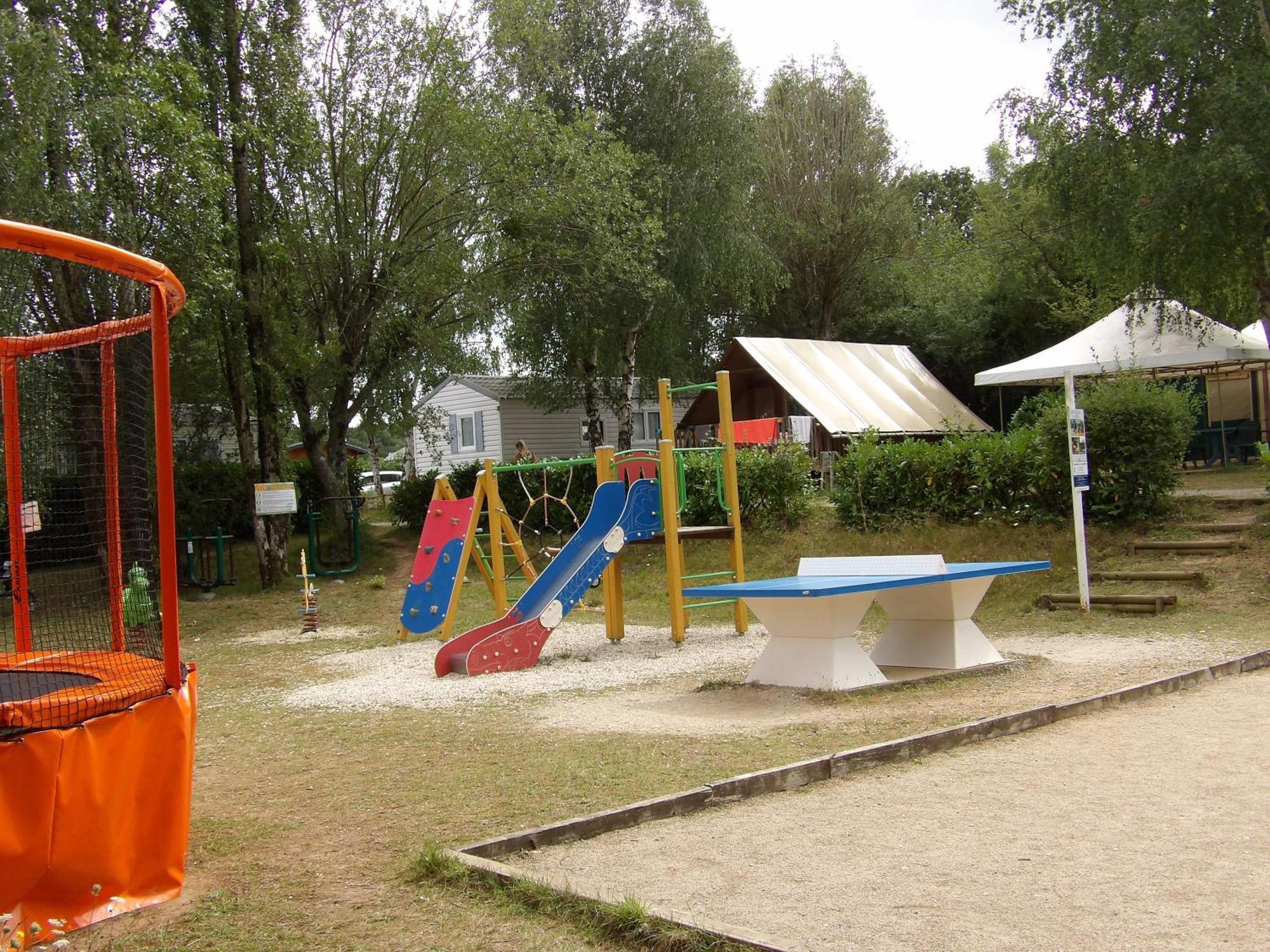 Camping Smile & Braudieres Mézières-sous-Lavardin Bagian luar foto