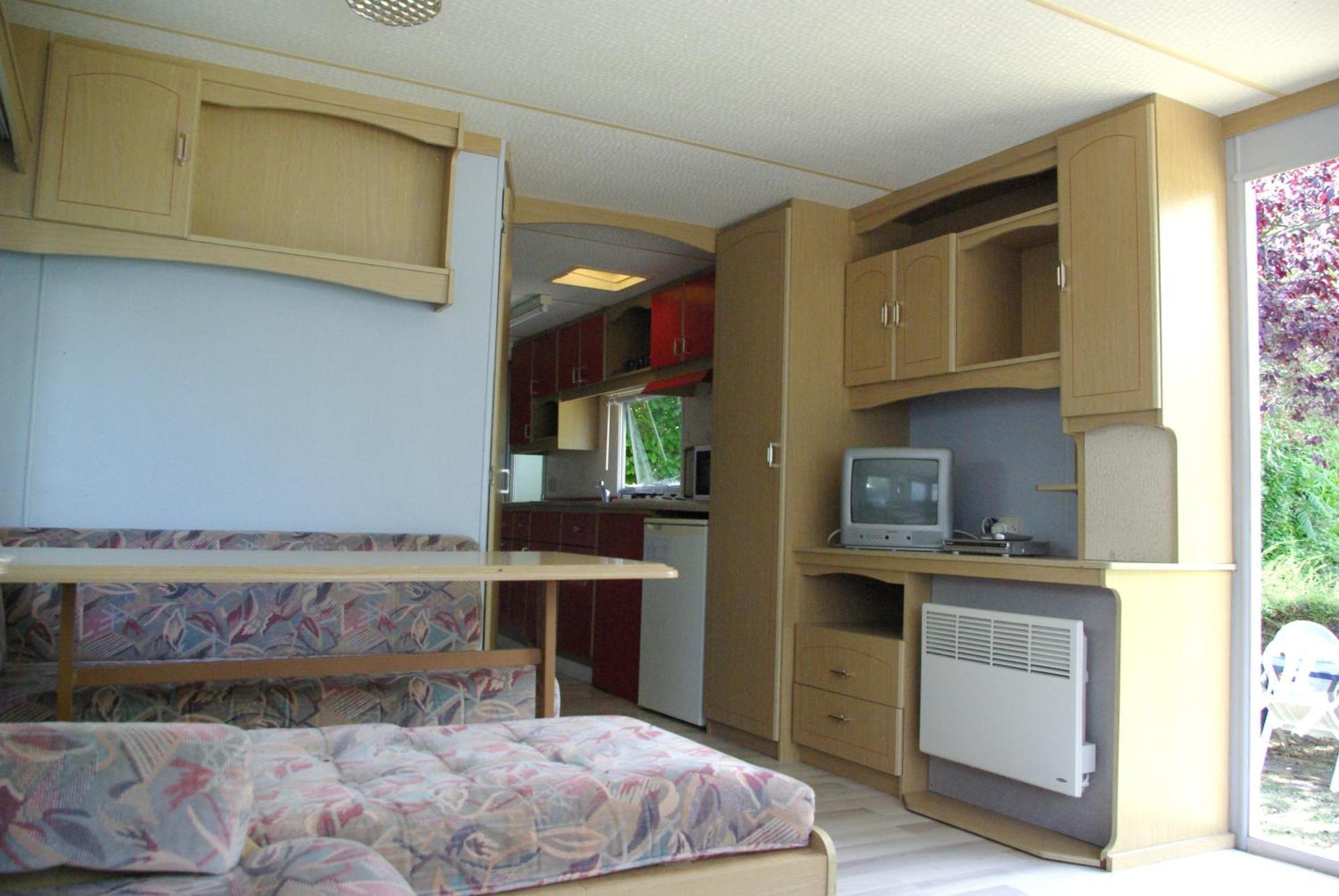 Camping Smile & Braudieres Mézières-sous-Lavardin Ruang foto