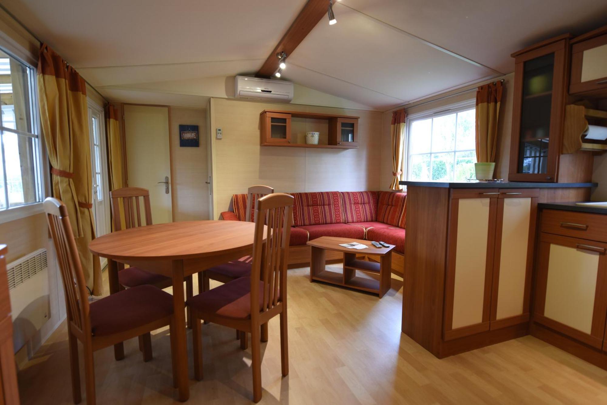 Camping Smile & Braudieres Mézières-sous-Lavardin Ruang foto