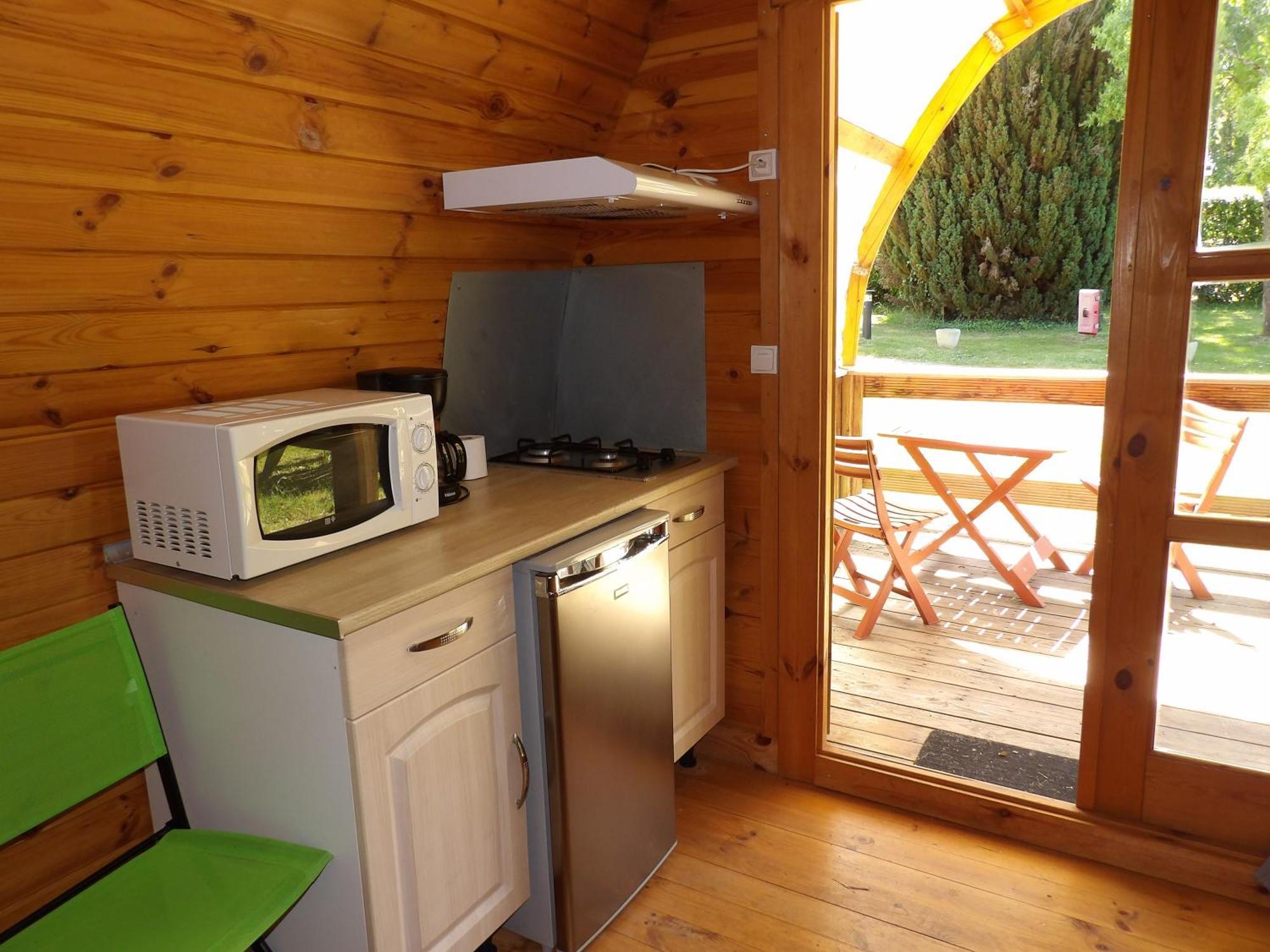 Camping Smile & Braudieres Mézières-sous-Lavardin Bagian luar foto