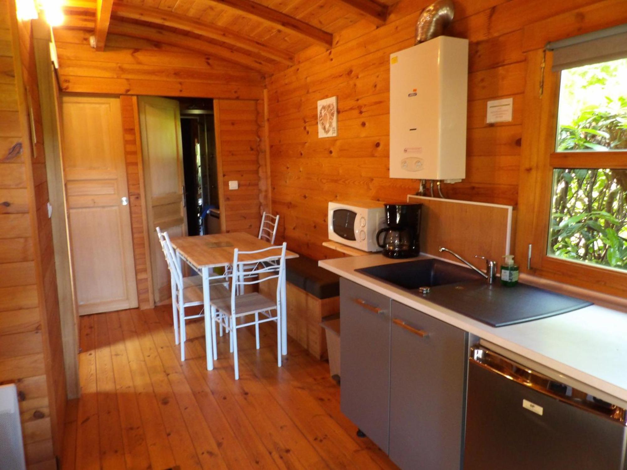 Camping Smile & Braudieres Mézières-sous-Lavardin Bagian luar foto