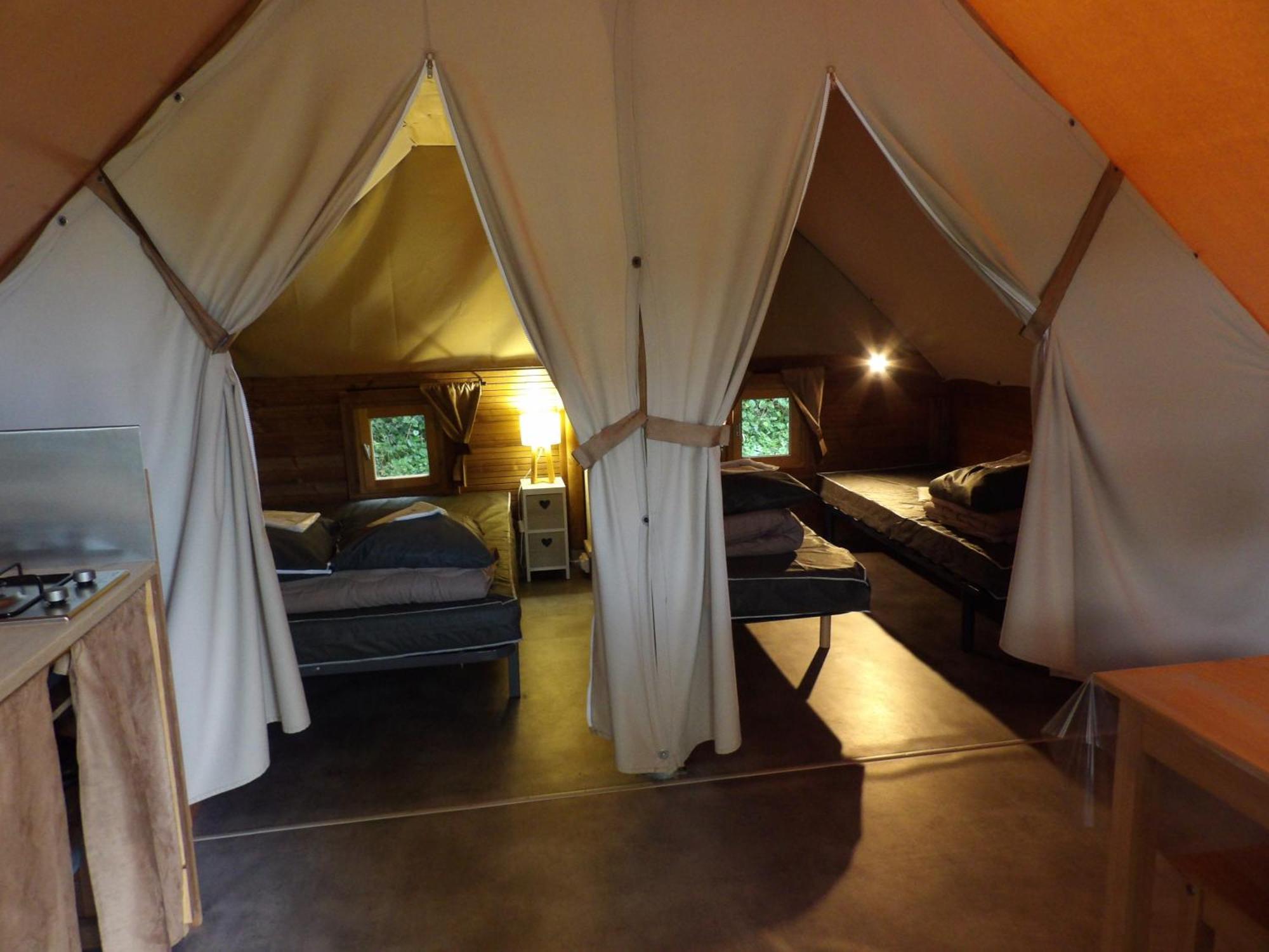 Camping Smile & Braudieres Mézières-sous-Lavardin Bagian luar foto